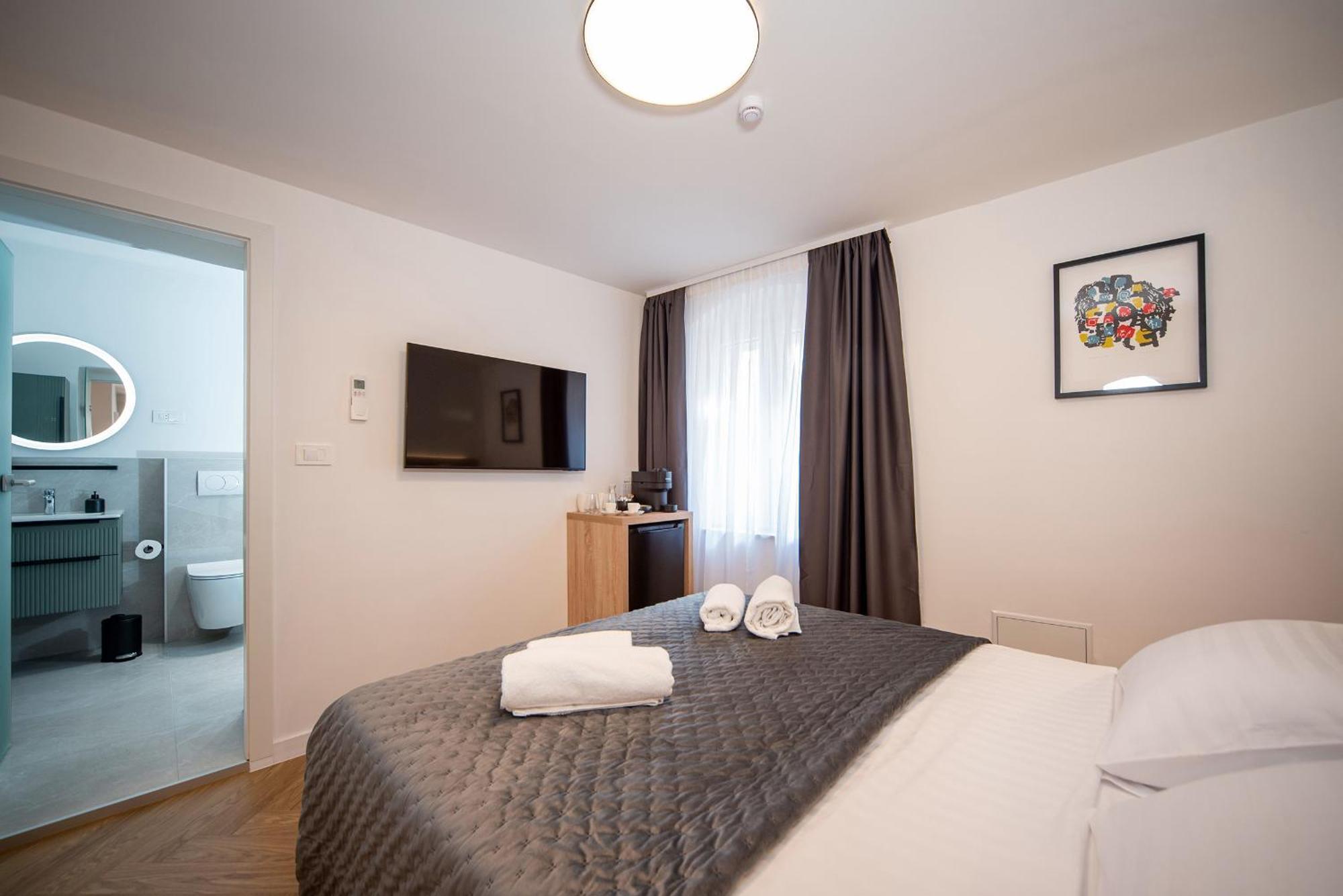 Lu Heritage & Palace Guest house *